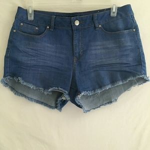 NWOT 2 High waist jeans shorts